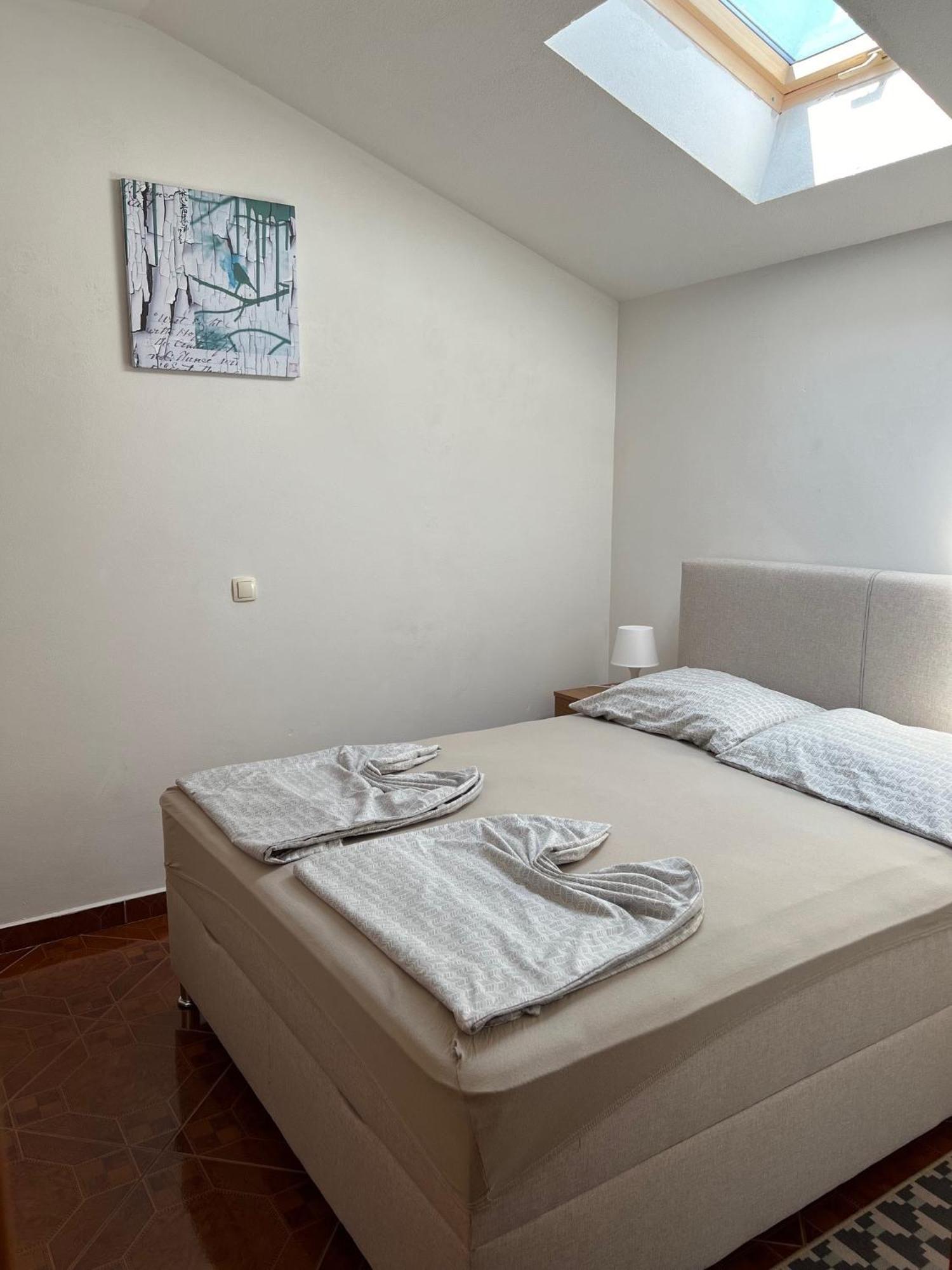Laura Guest house Crveni Vrh